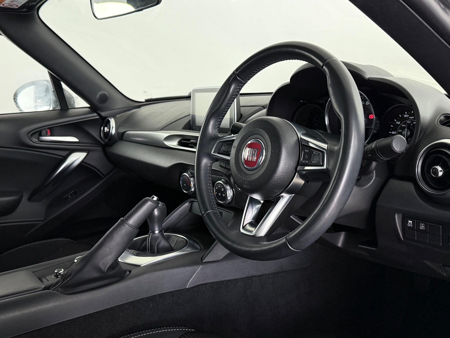 Used Fiat 124 Spider 2017 for sale - 76484796: Photo 23