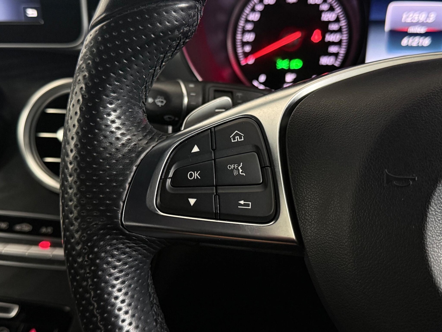 Used Mercedes-Benz GLC 2018 for sale - 77525220: Photo 20