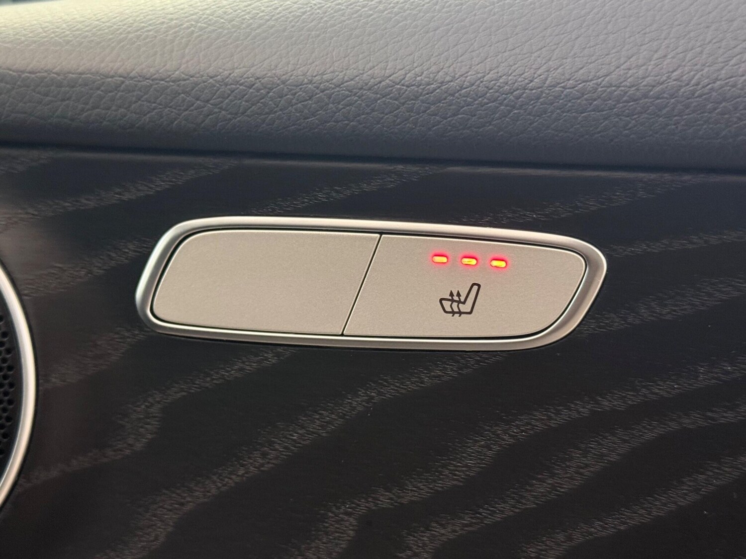 Used Mercedes-Benz GLC 2018 for sale - 77525220: Photo 38