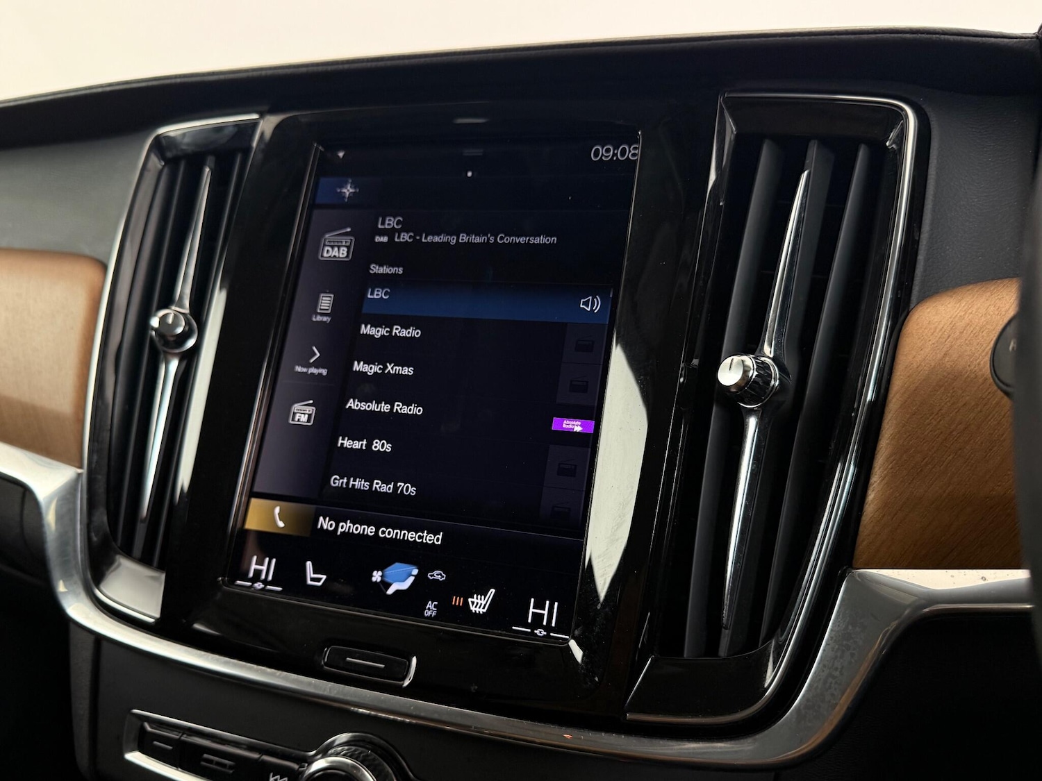 Used Volvo V90 2019 for sale - 77216805: Photo 28