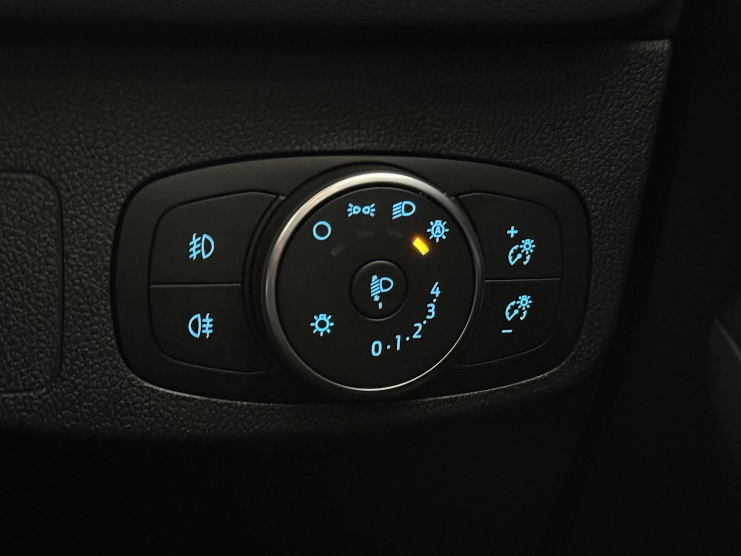 Used Ford Focus 2020 for sale - 77182634: Photo 31