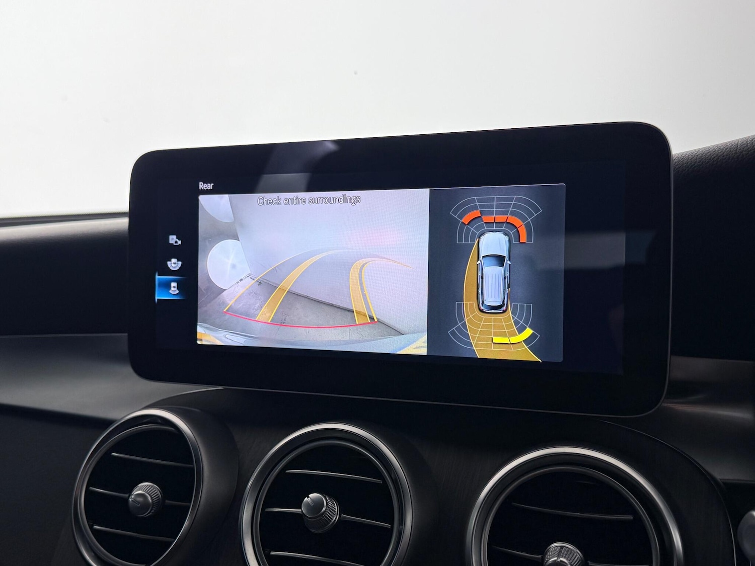 Used Mercedes-Benz GLC 2019 for sale - 78063172: Photo 32