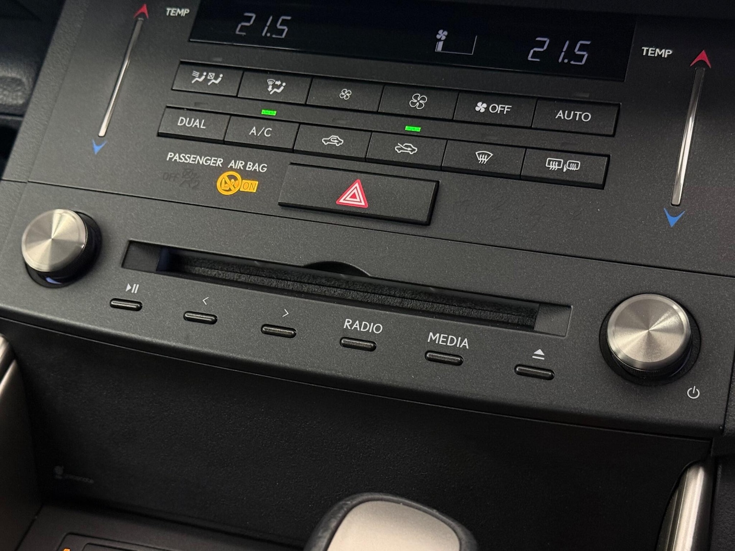 Used Lexus IS 2016 for sale - 77222435: Photo 32