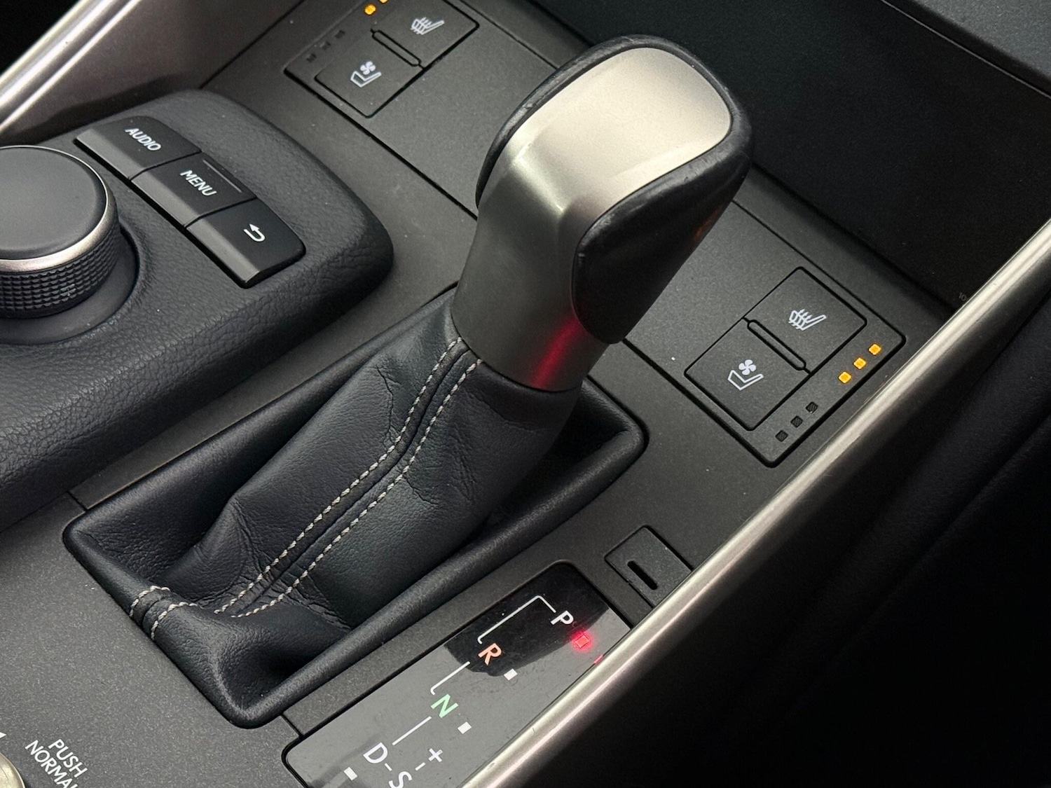 Used Lexus IS 2016 for sale - 77222435: Photo 34