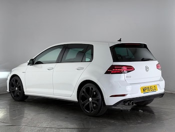 Used Volkswagen Golf 2019 for sale - 77575512: Photo