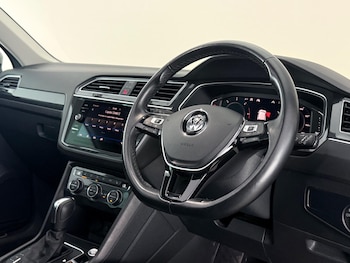 Used Volkswagen Tiguan 2020 for sale - 78602143: Photo