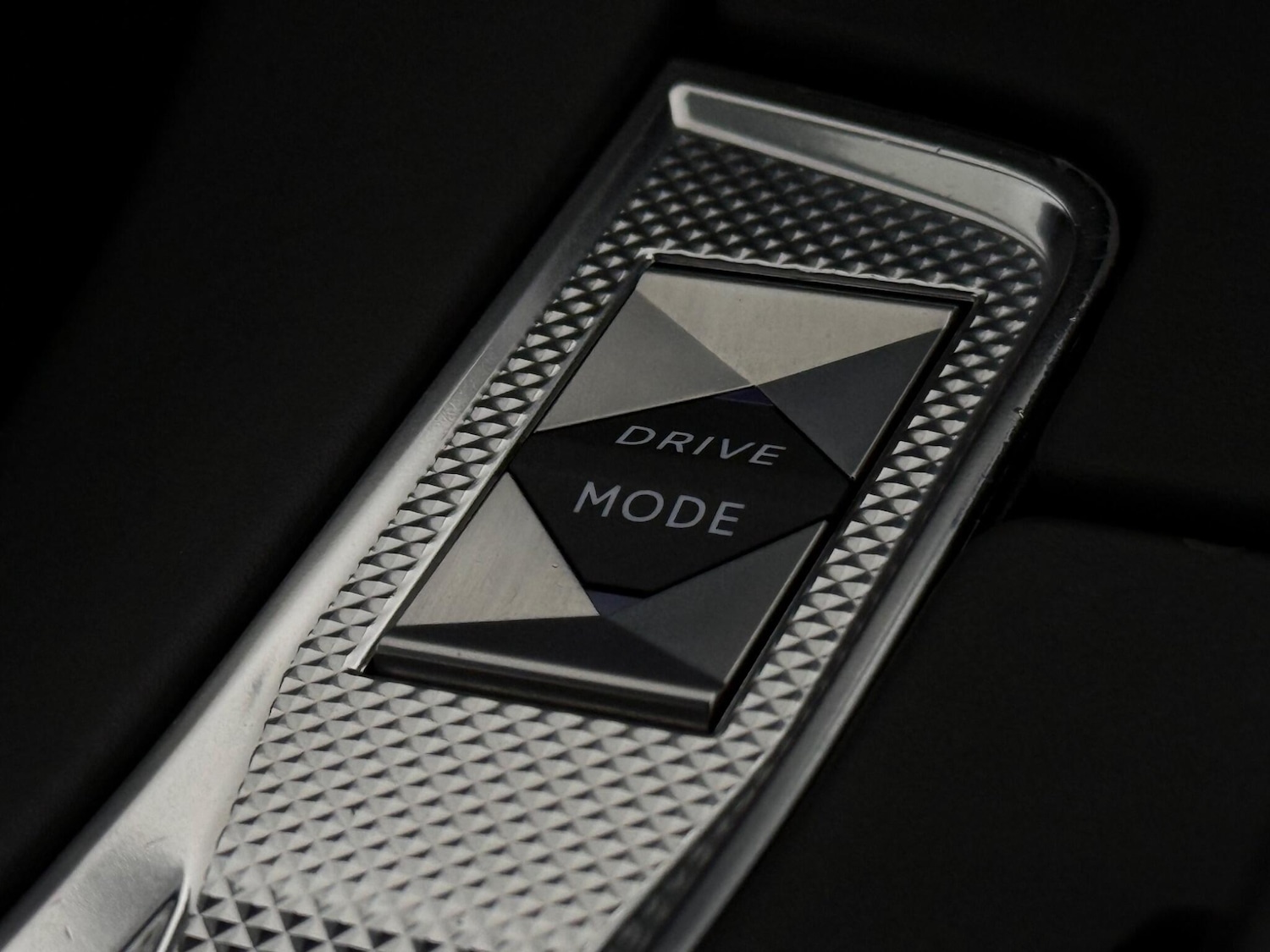 Used DS Automobiles DS 7 Crossback 2022 for sale - 77456651: Photo 34