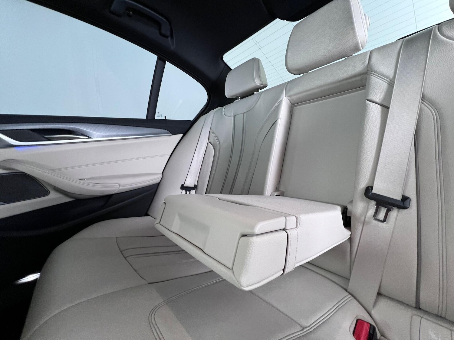 Used BMW 5 Series 2018 for sale - 76585572: Photo 17