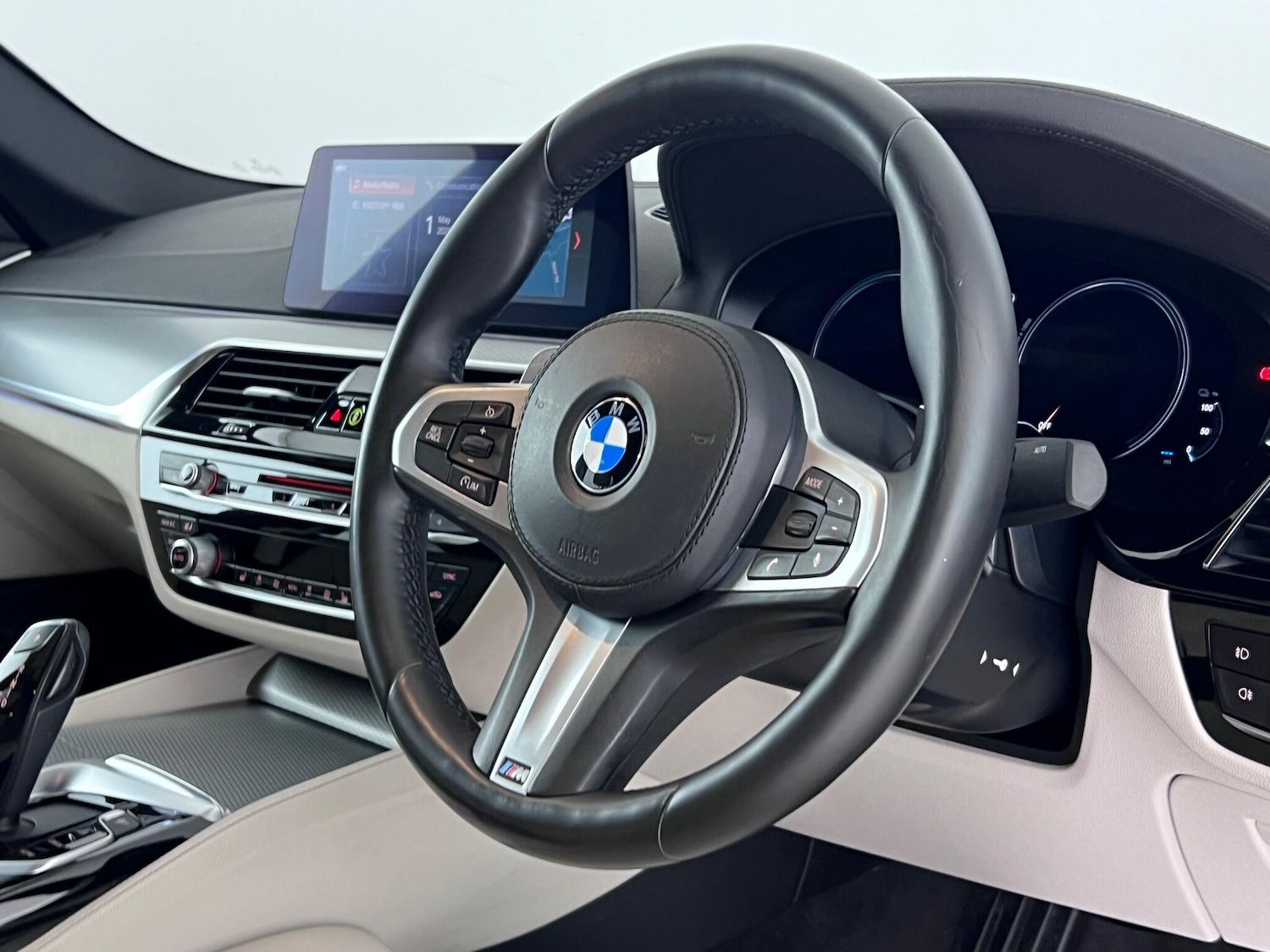 Used BMW 5 Series 2018 for sale - 76585572: Photo 23