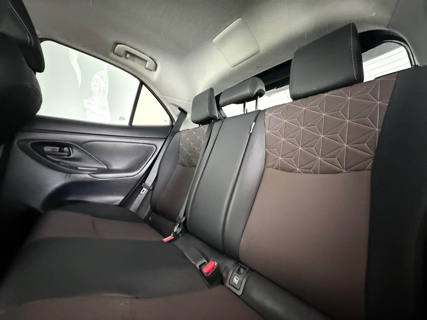 Used Toyota Yaris Cross 2023 for sale - 77221578: Photo 14