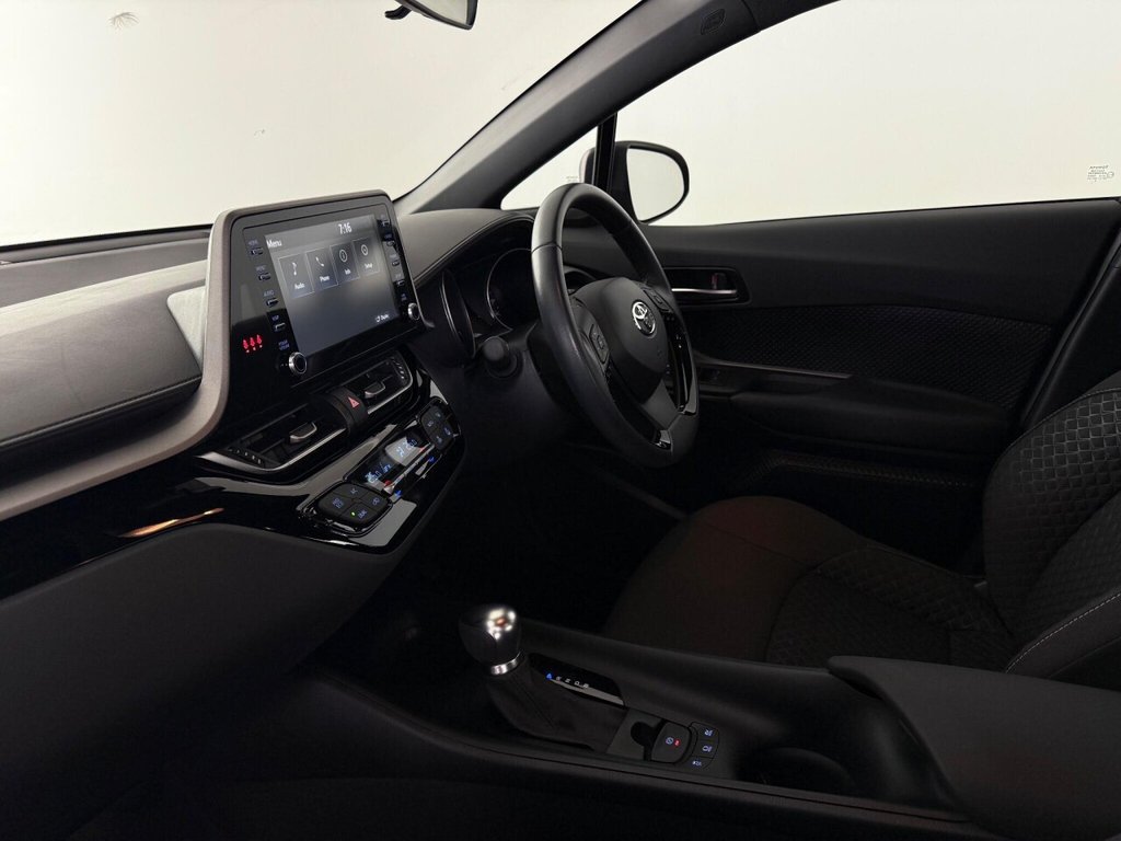 Used Toyota C-HR 2023 for sale - 76185292: Photo 16