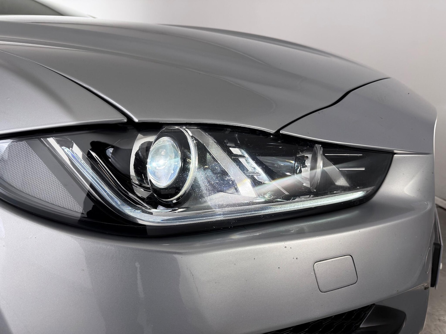 Used Jaguar XE 2019 for sale - 77183022: Photo 6