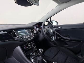 Used Vauxhall Astra 2019 for sale - 79107653: Photo