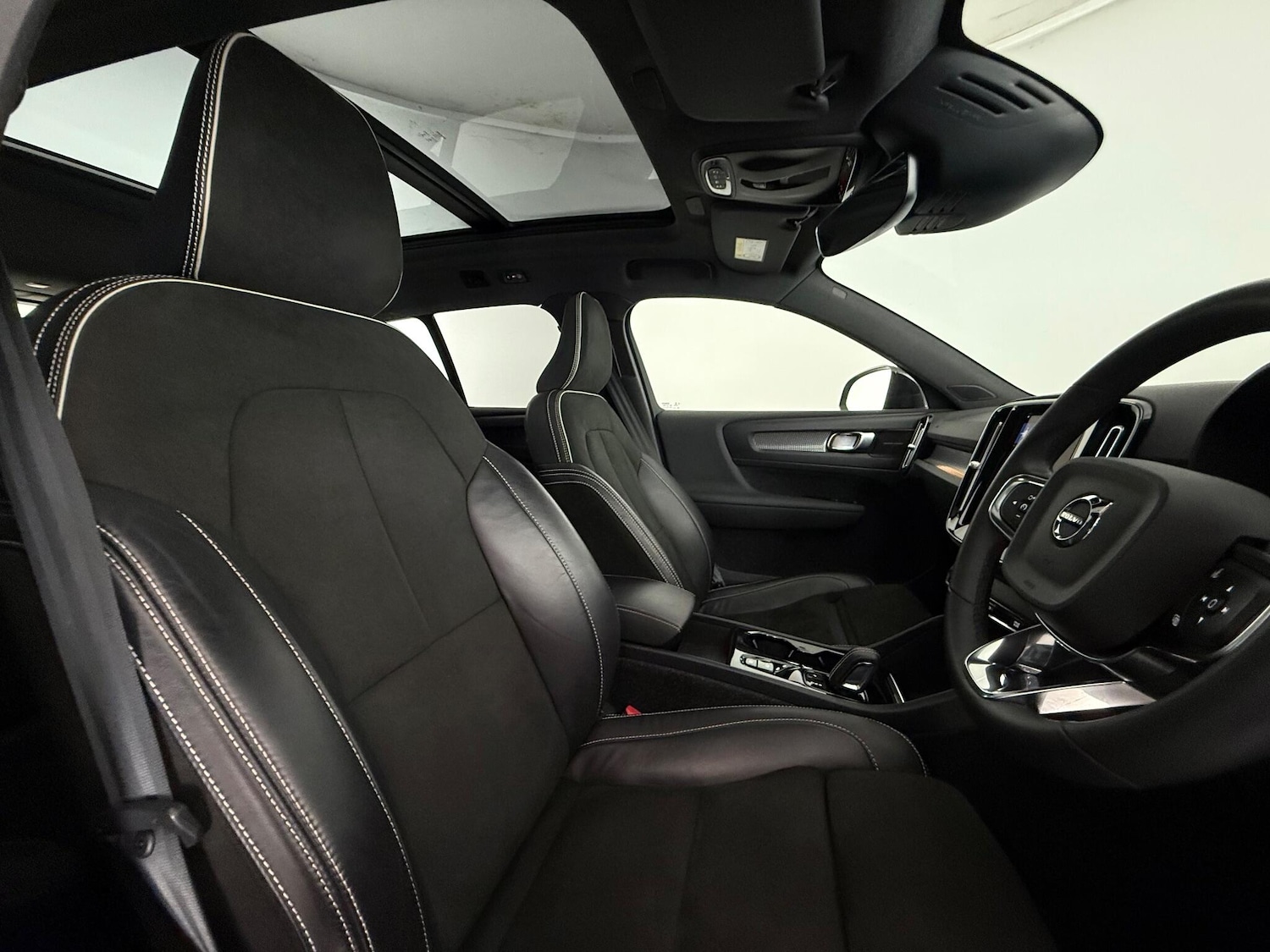 Used Volvo XC40 2021 for sale - 77246482: Photo 10