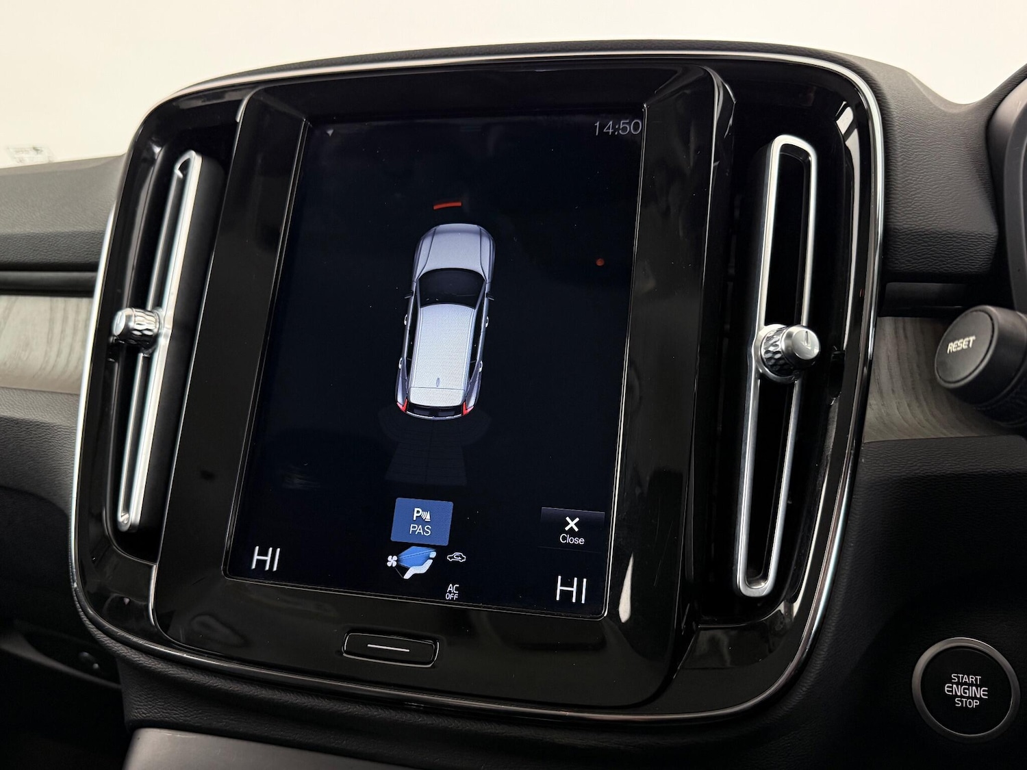 Used Volvo XC40 2020 for sale - 77222652: Photo 35