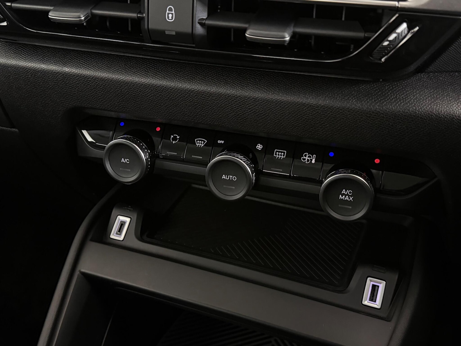 Used Citroen C4 2022 for sale - 77221848: Photo 35