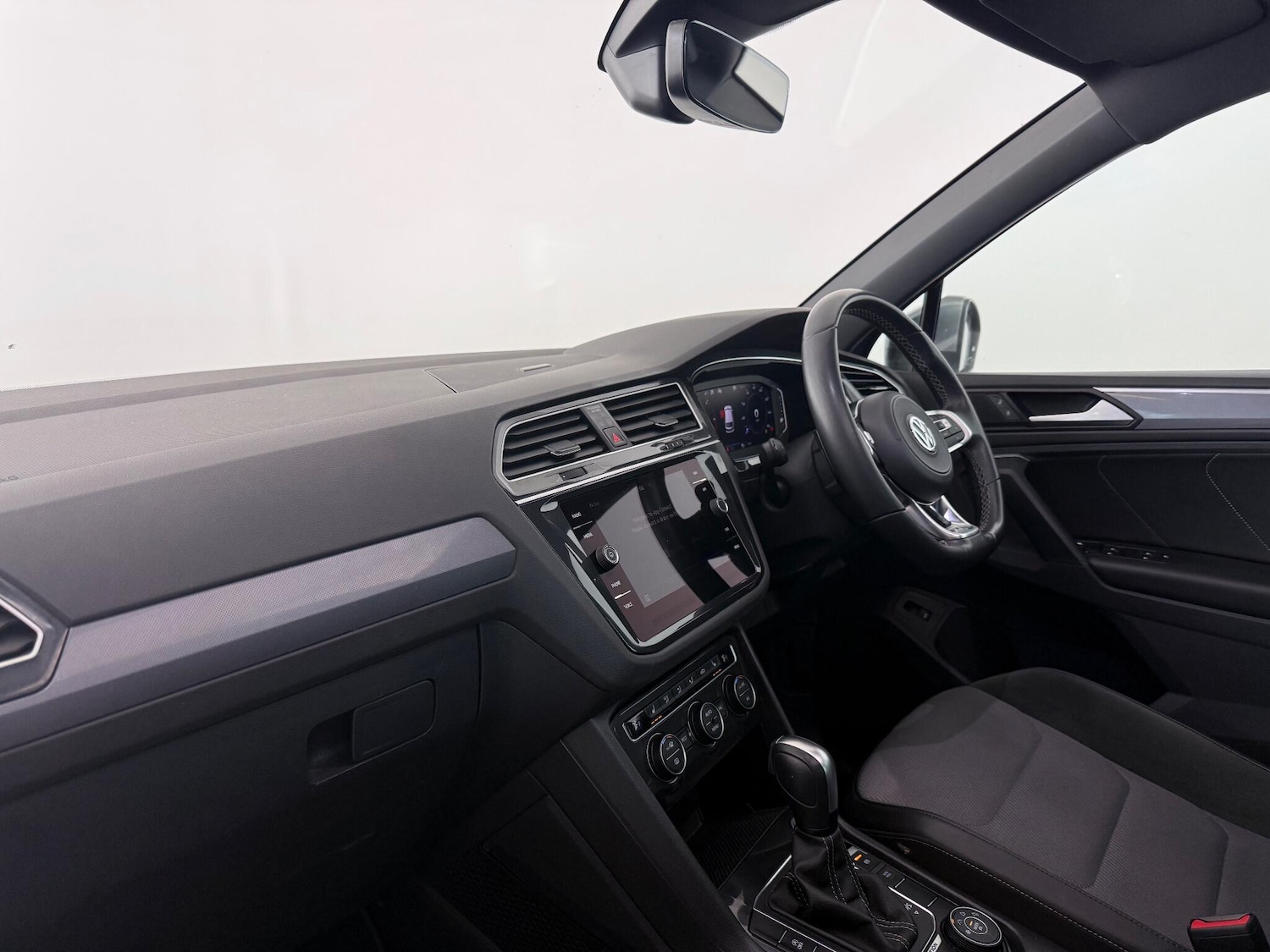 Used Volkswagen Tiguan 2020 for sale - 77081568: Photo 20