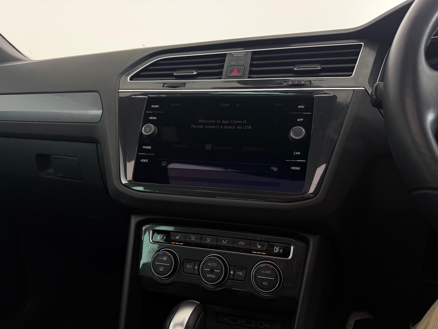 Used Volkswagen Tiguan 2020 for sale - 77081568: Photo 42