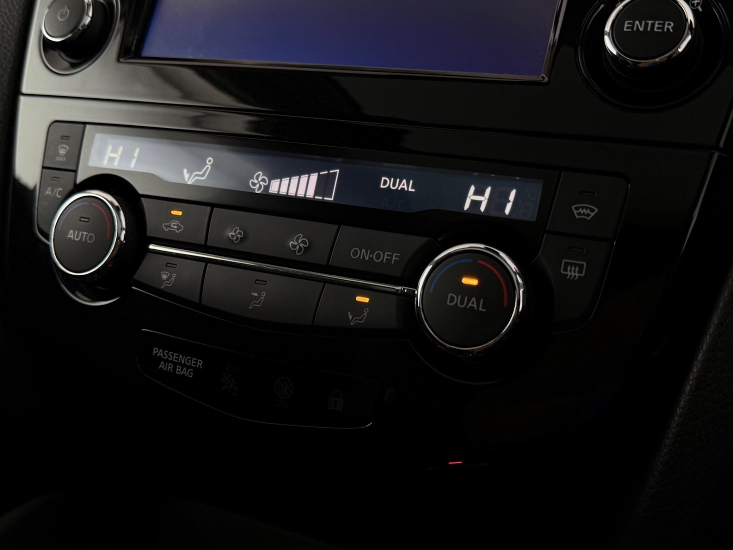 Used Nissan Qashqai 2018 for sale - 78048335: Photo 29