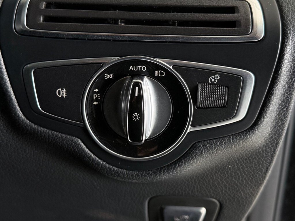 Used Mercedes-Benz GLC 2016 for sale - 76396233: Photo 29