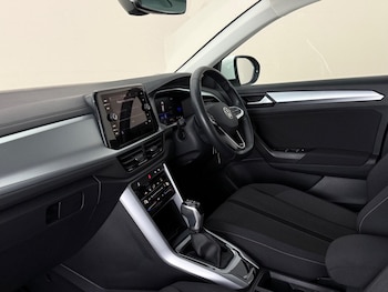 Used Volkswagen T-Roc 2022 for sale - 79117036: Photo
