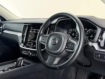 Used Volvo V60 2021 for sale - 79292838: Photo
