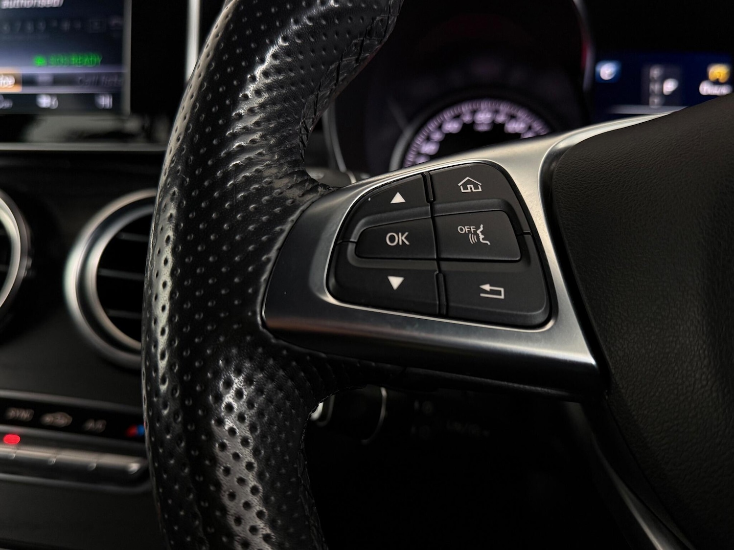 Used Mercedes-Benz GLC 2017 for sale - 77260446: Photo 22