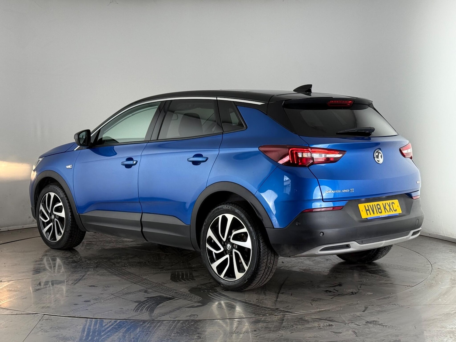 Used Vauxhall Grandland X 2018 for sale - 77183049: Photo 3