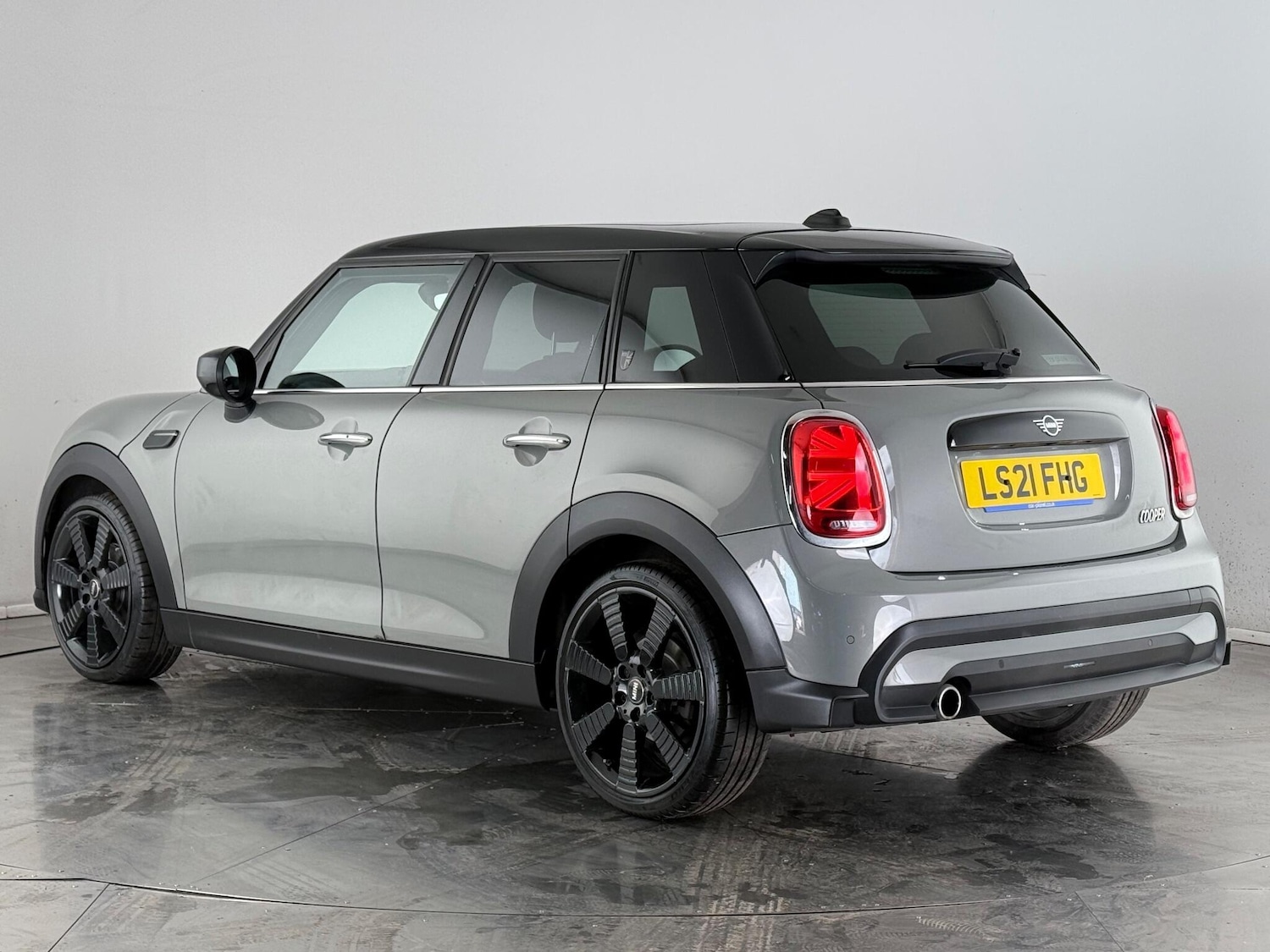 Used MINI Hatch 2021 for sale - 77222519: Photo 4