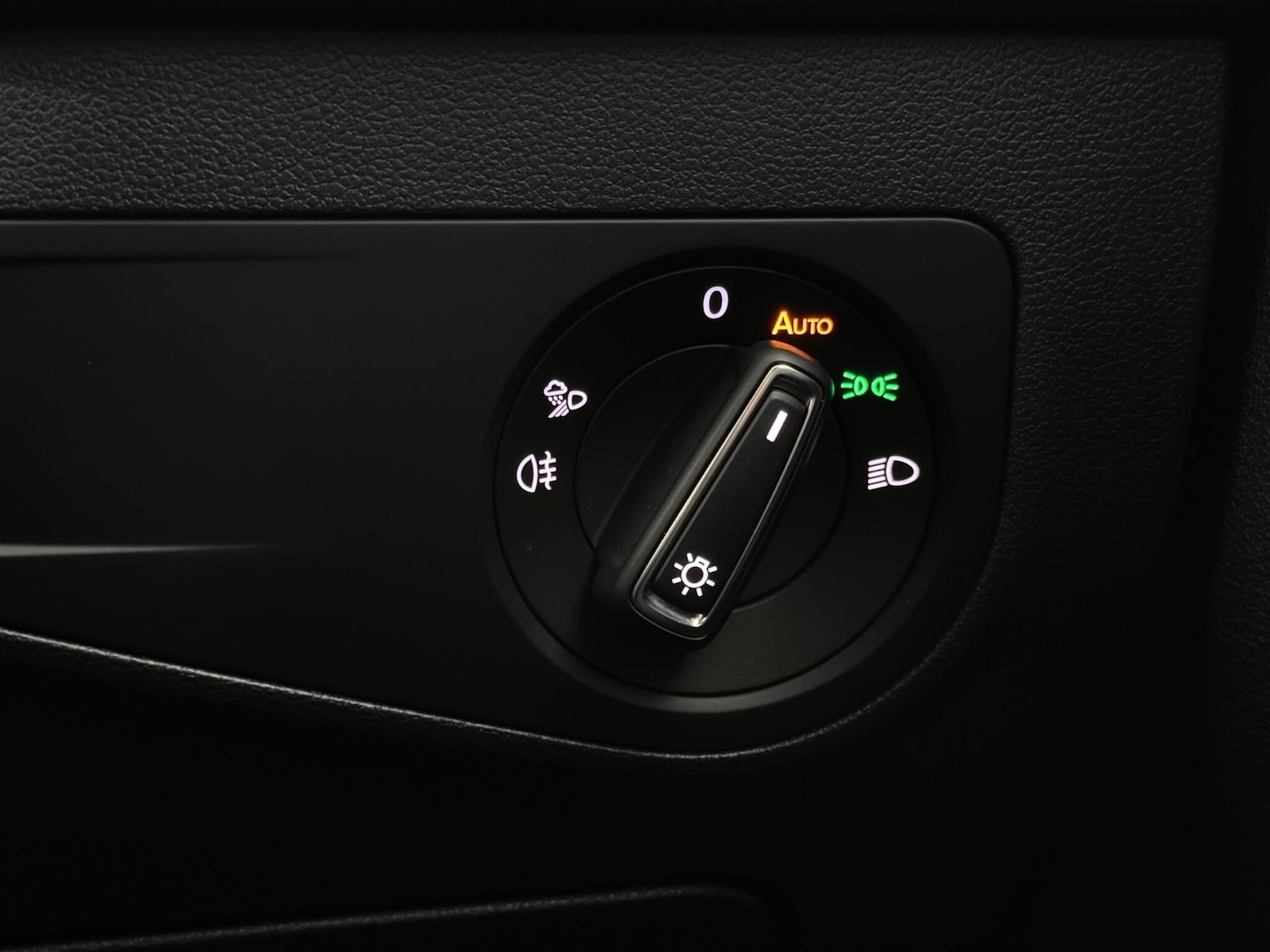 Used Volkswagen Tiguan 2021 for sale - 77222333: Photo 21