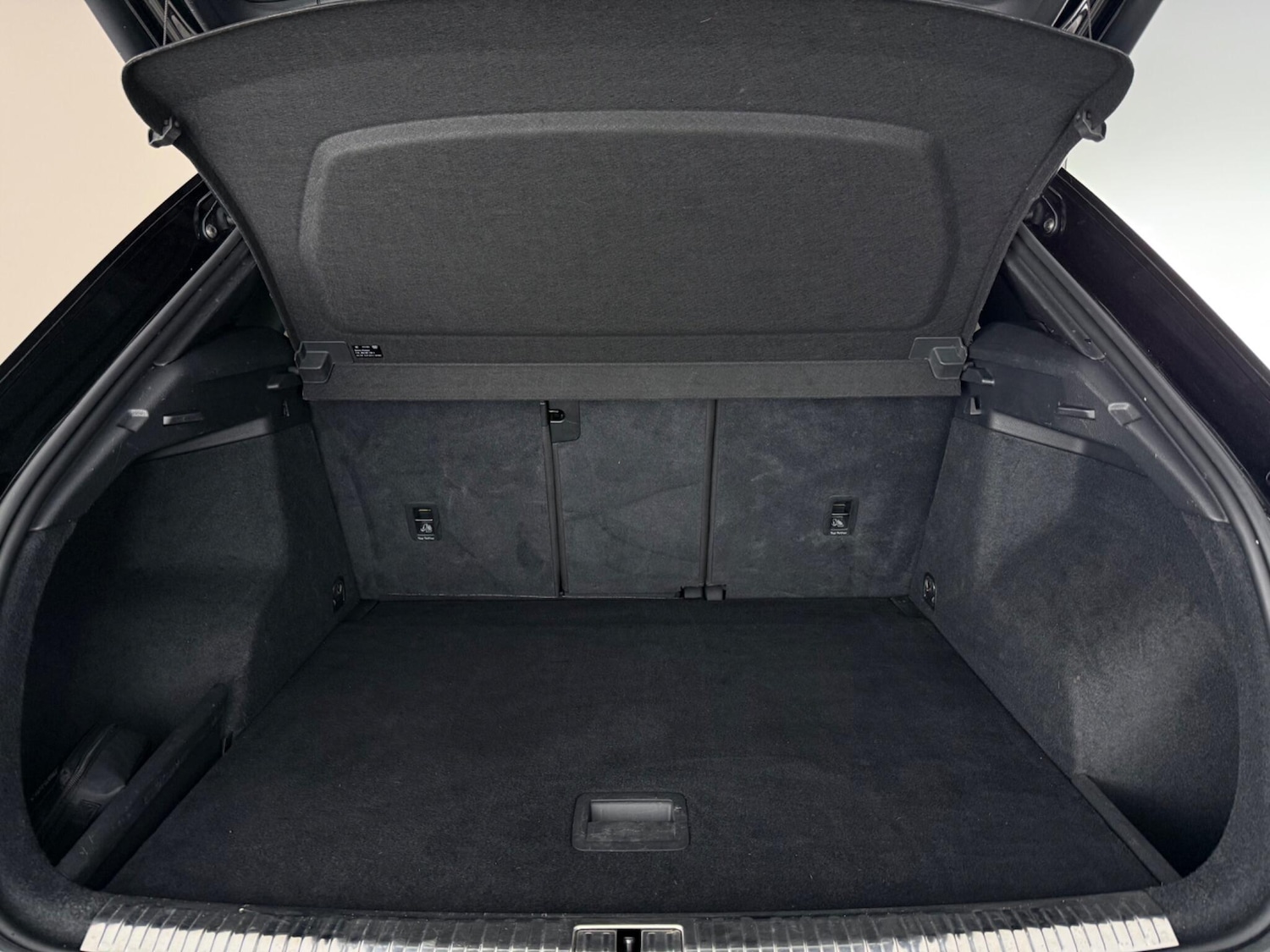 Used Audi Q3 2020 for sale - 78157934: Photo 7