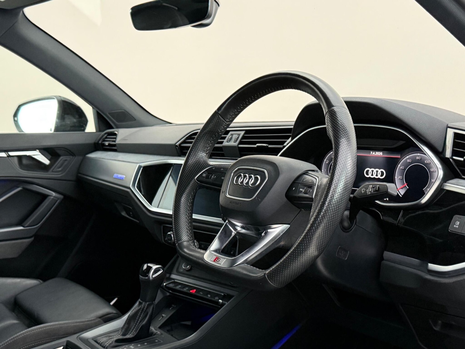 Used Audi Q3 2020 for sale - 78157934: Photo 9