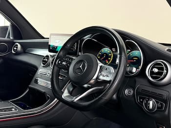 Used Mercedes-Benz GLC 2019 for sale - 79189127: Photo