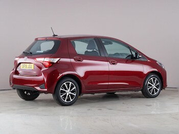 Used Toyota Yaris 2019 for sale - 78384881: Photo