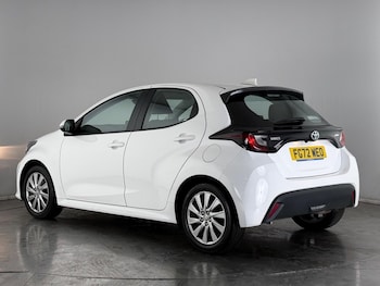 Used Toyota Yaris 2022 for sale - 77705694: Photo