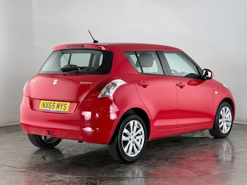 Used Suzuki Swift 2015 for sale - 77926318: Photo