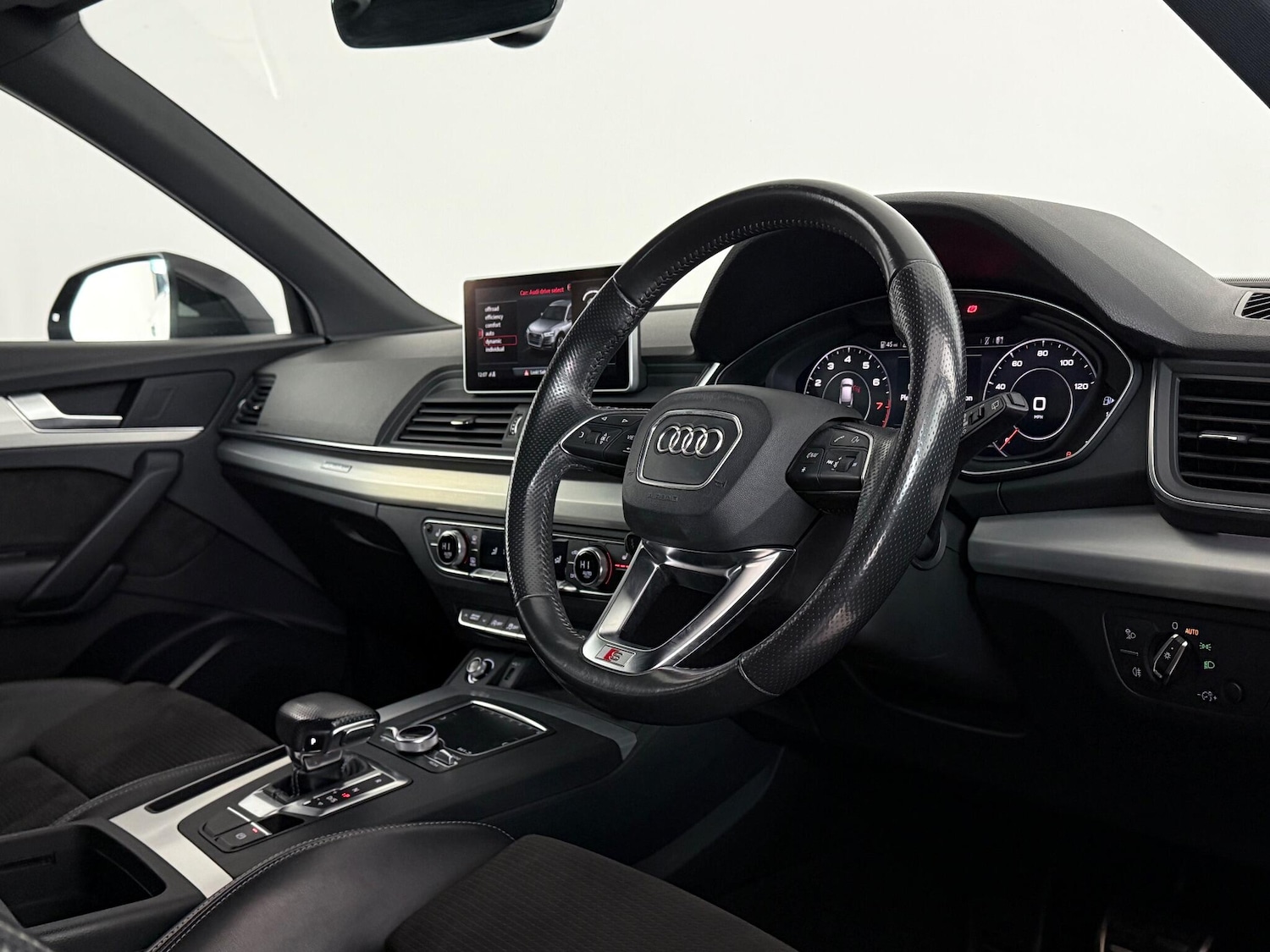 Used Audi Q5 2018 for sale - 76466895: Photo 24