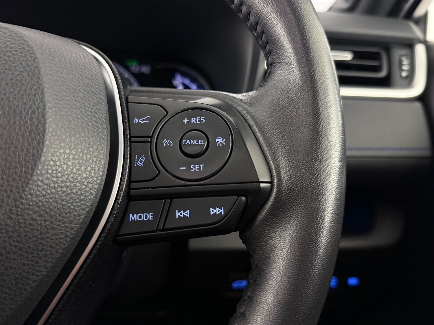 Used Toyota RAV4 2021 for sale - 77260224: Photo 22