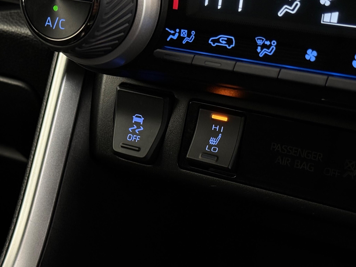 Used Toyota RAV4 2022 for sale - 77216974: Photo 30