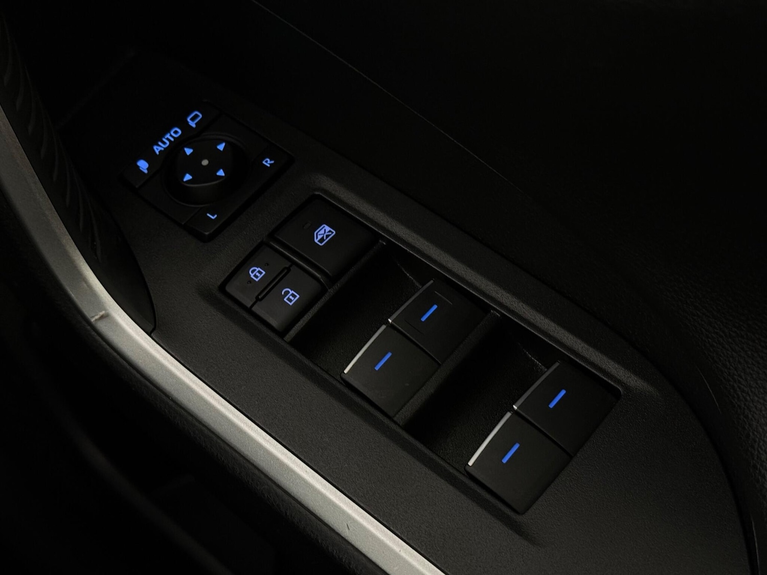 Used Toyota RAV4 2022 for sale - 77216974: Photo 33