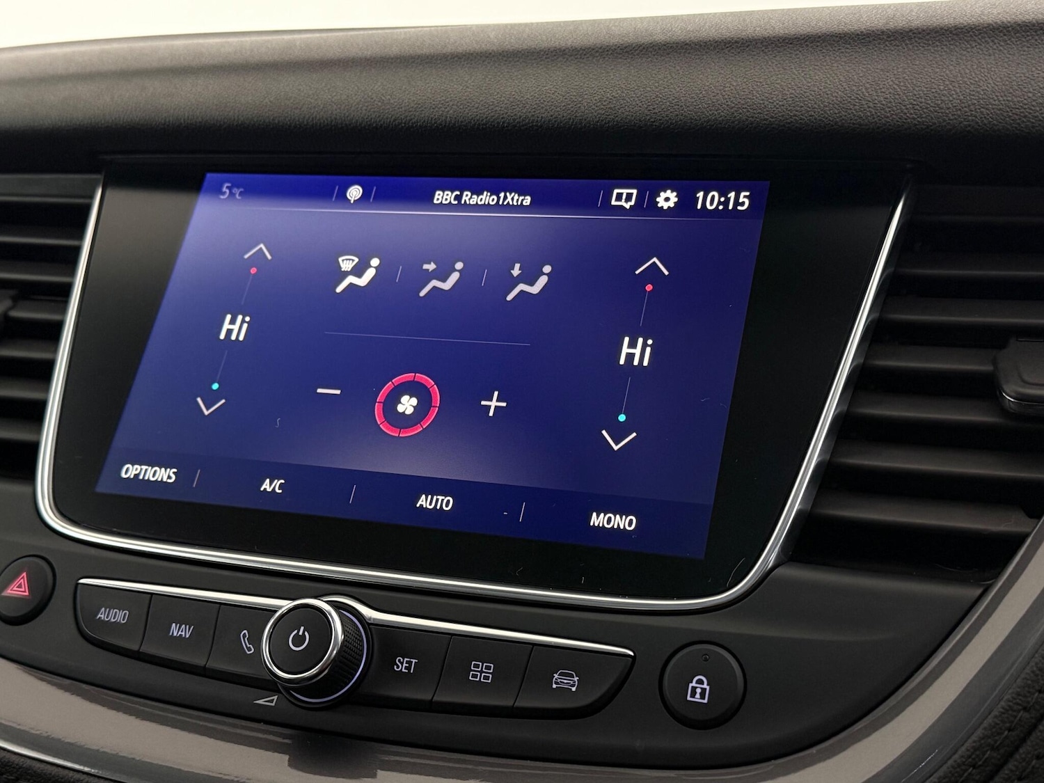 Used Vauxhall Grandland X 2018 for sale - 77222279: Photo 21