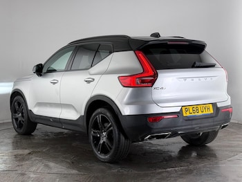 Used Volvo XC40 2018 for sale - 76467489: Photo