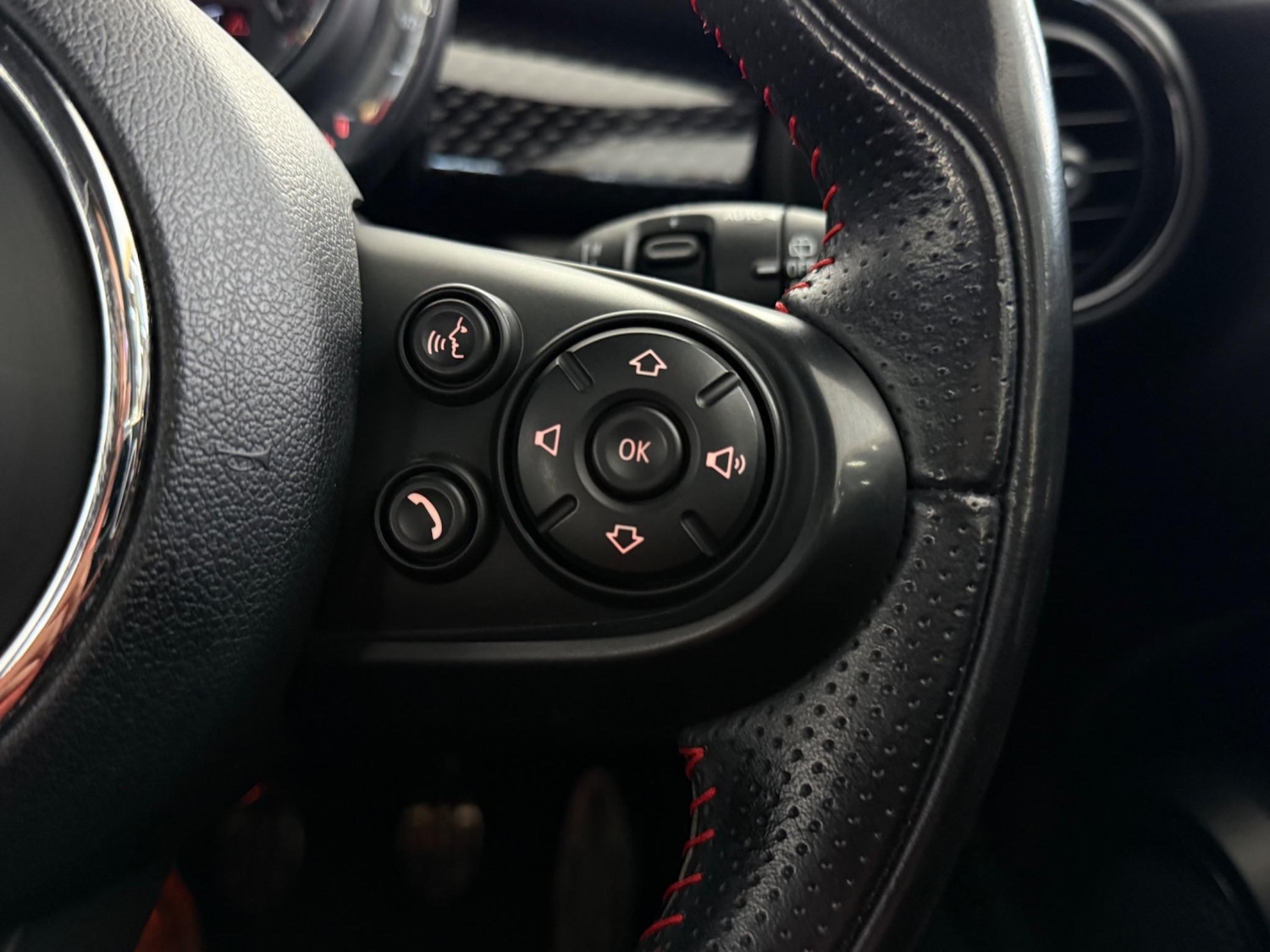 Used MINI Hatch 2017 for sale - 76466879: Photo 24