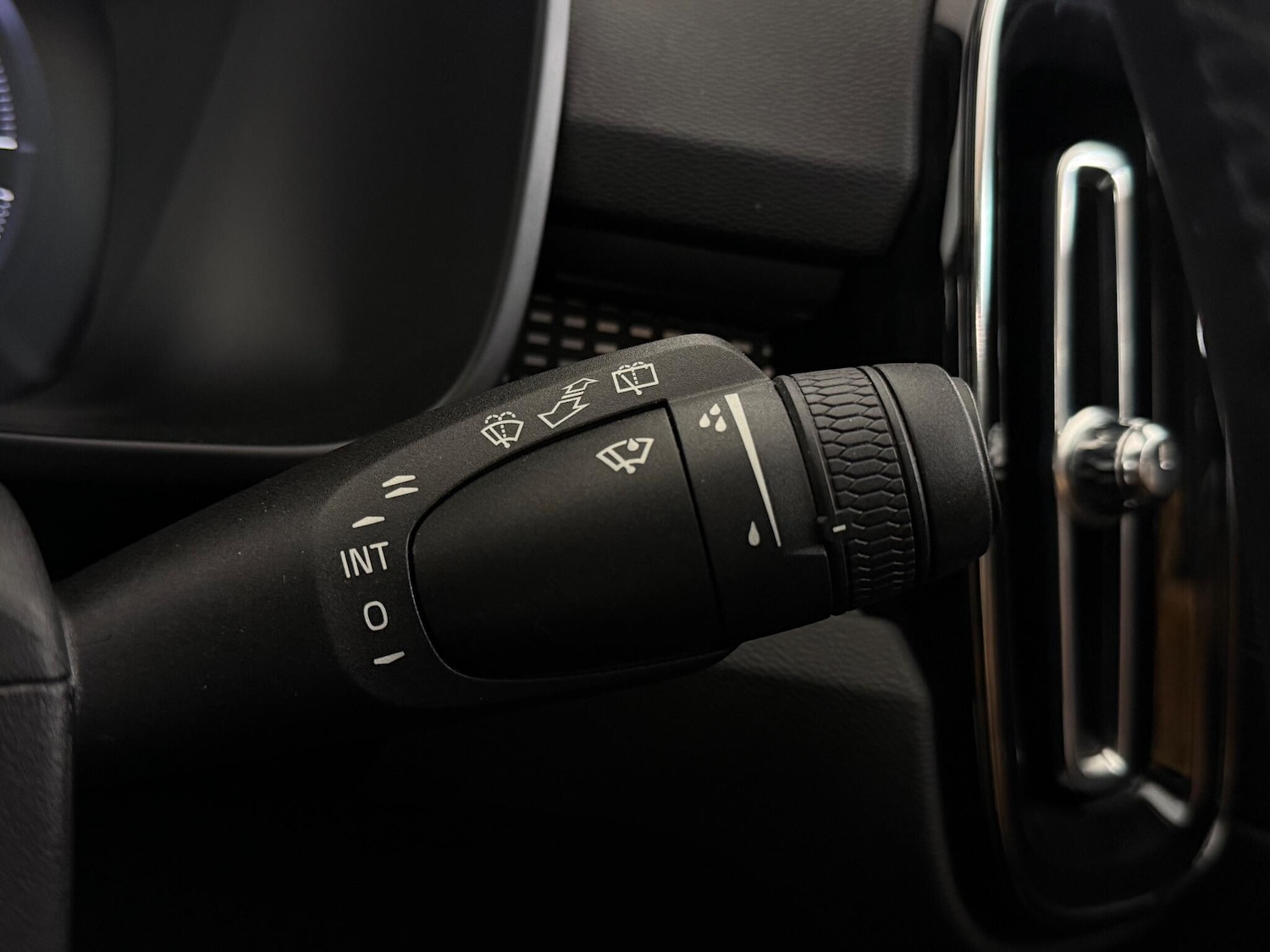 Used Volvo XC40 2021 for sale - 76466778: Photo 30