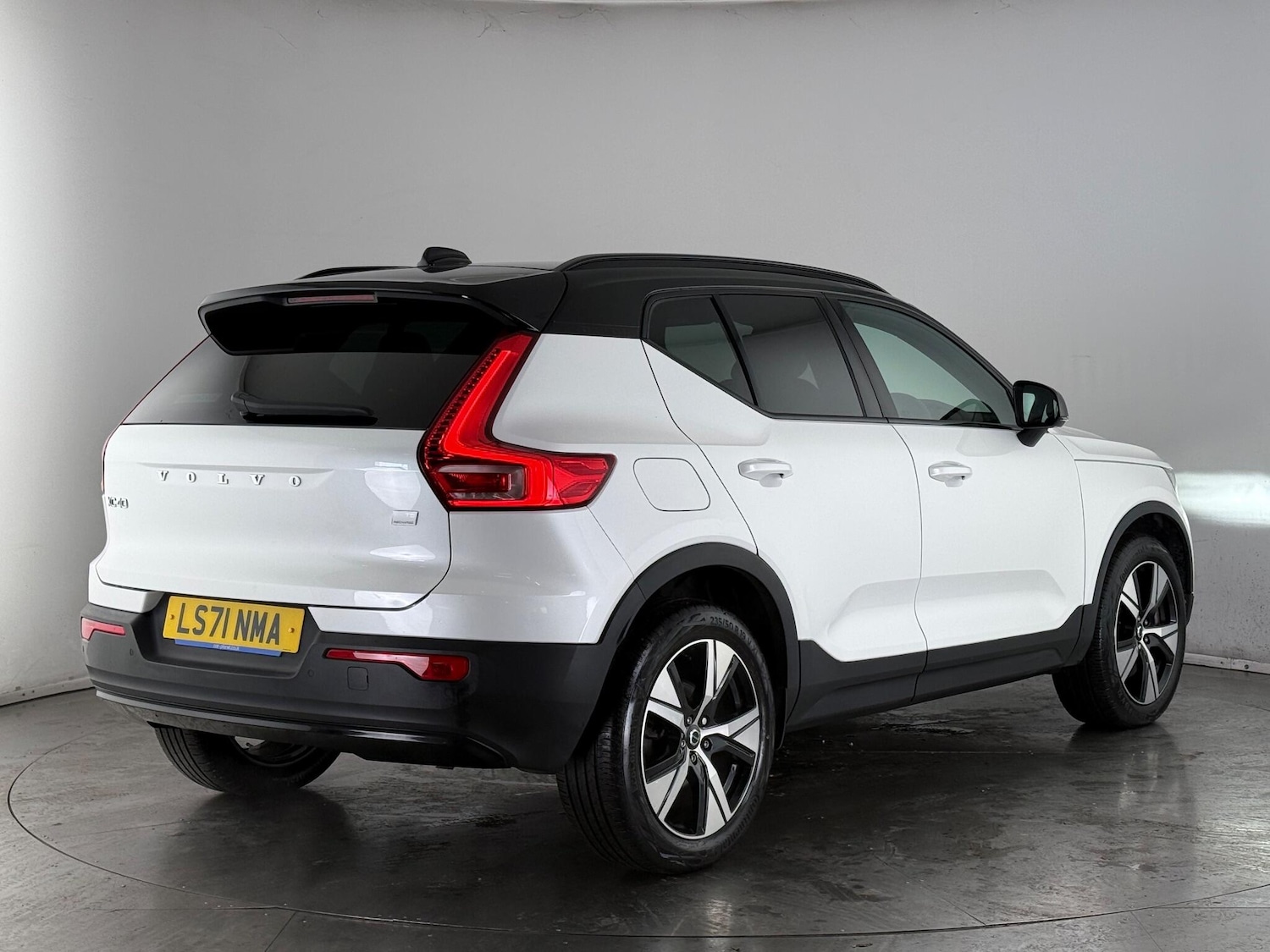 Used Volvo XC40 2021 for sale - 76466778: Photo 4