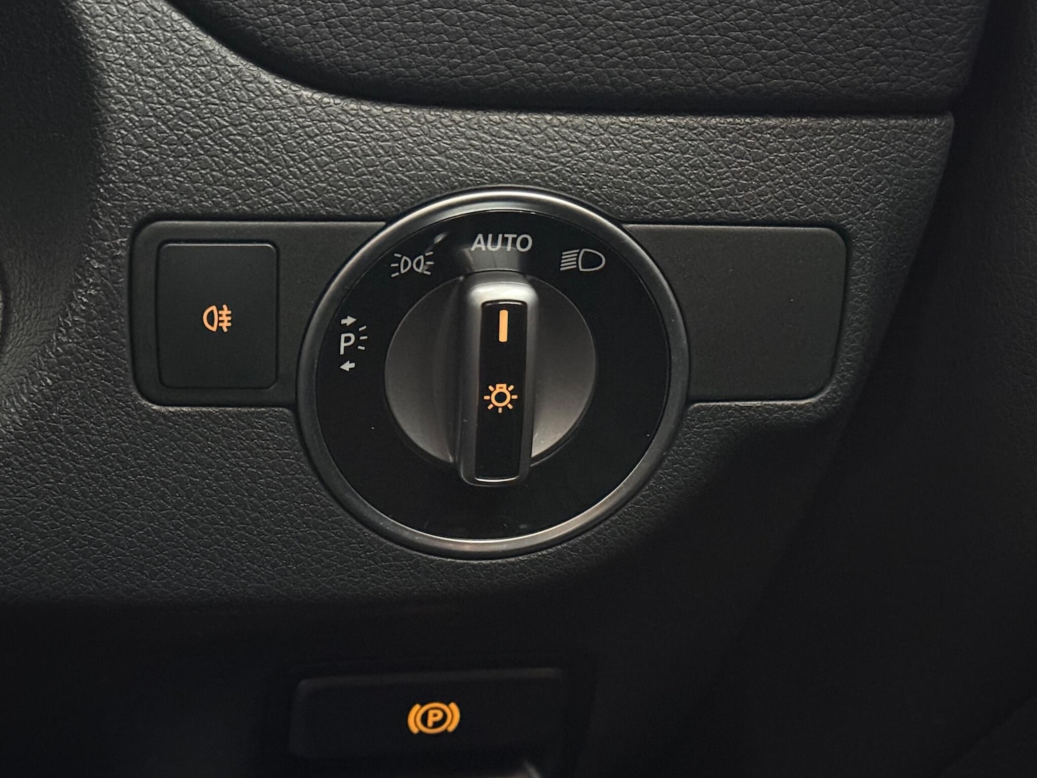 Used Mercedes-Benz CLA 2018 for sale - 77183192: Photo 24