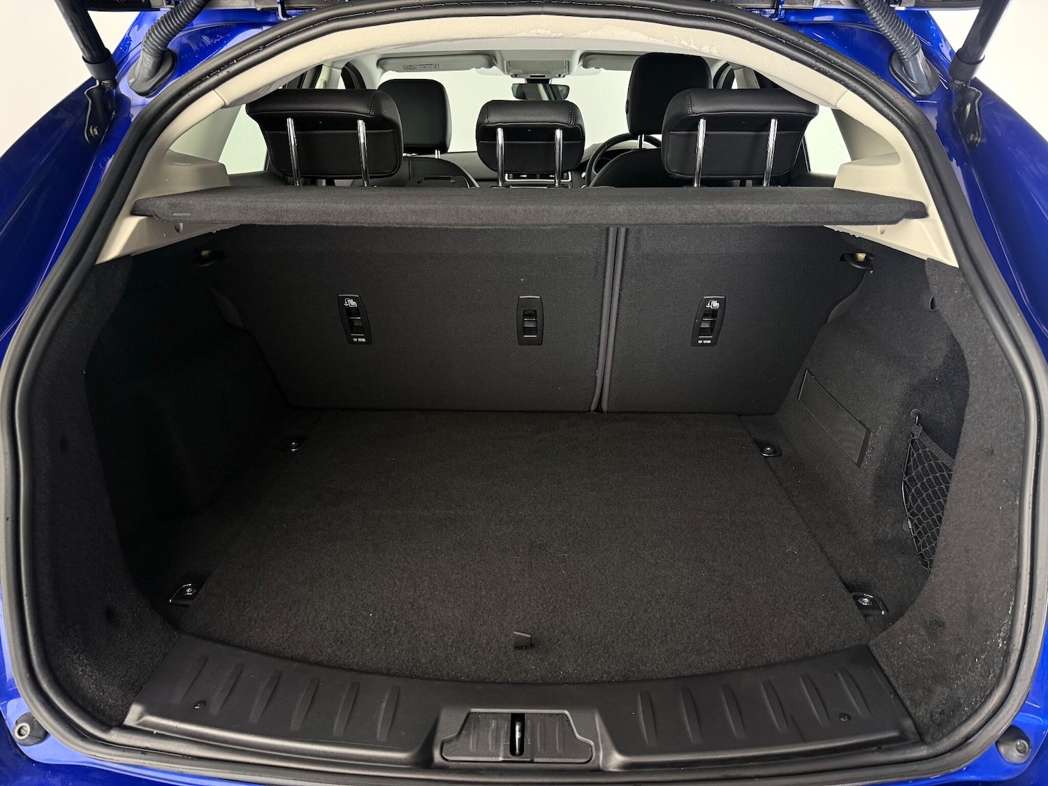 Used Jaguar E-Pace 2020 for sale - 76466752: Photo 13