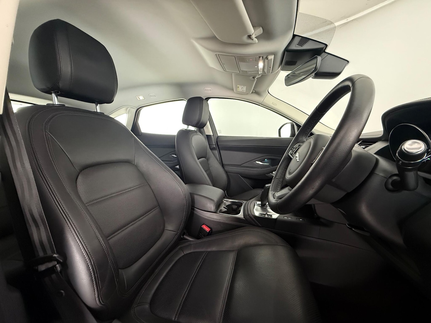 Used Jaguar E-Pace 2020 for sale - 76466752: Photo 17