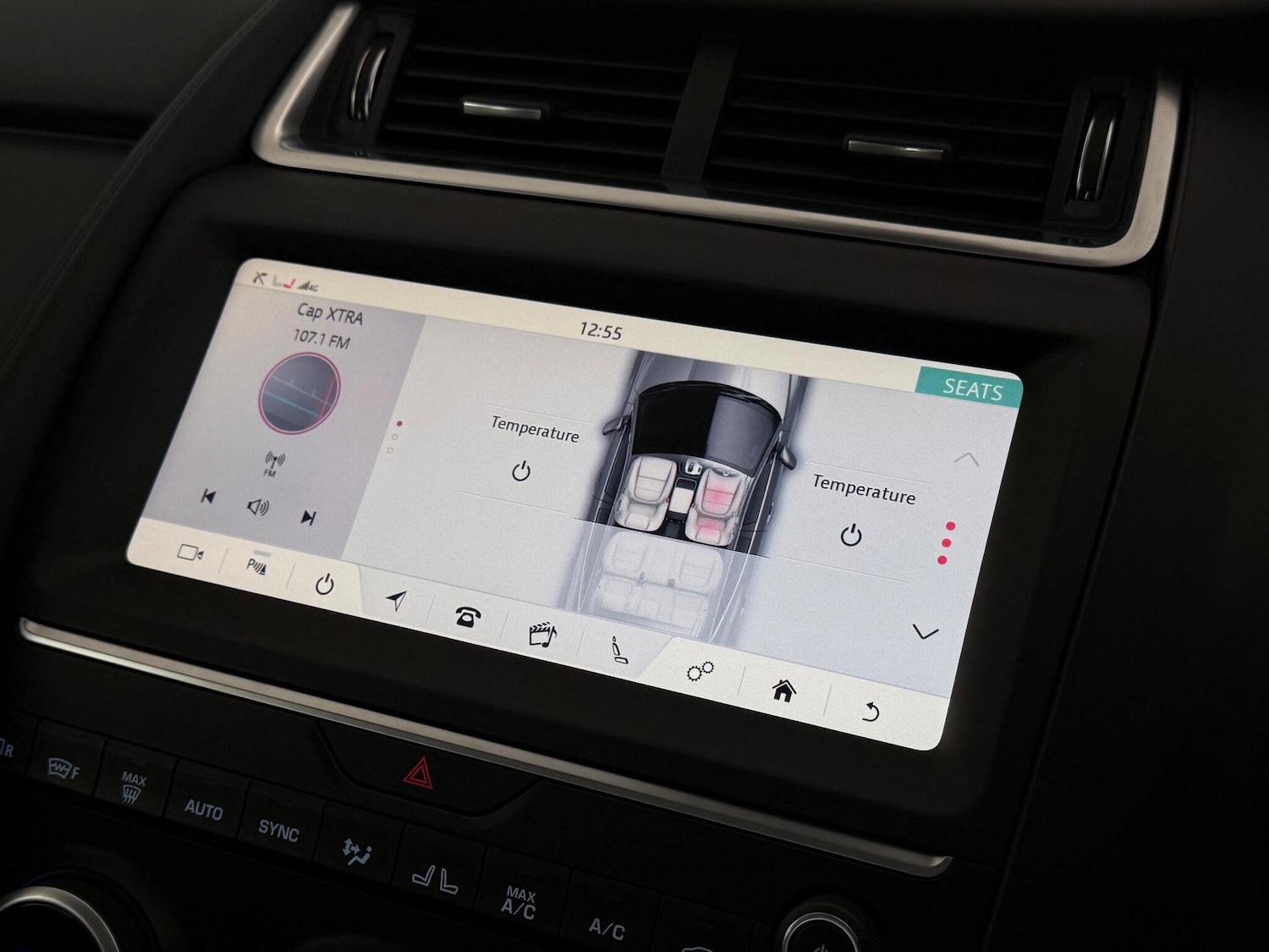 Used Jaguar E-Pace 2020 for sale - 76466752: Photo 39