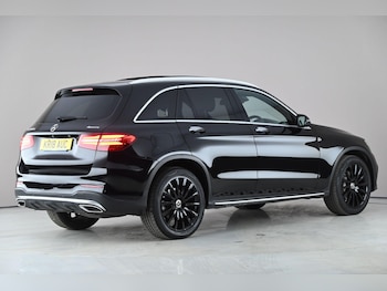 Used Mercedes-Benz GLC 2018 for sale - 77840104: Photo